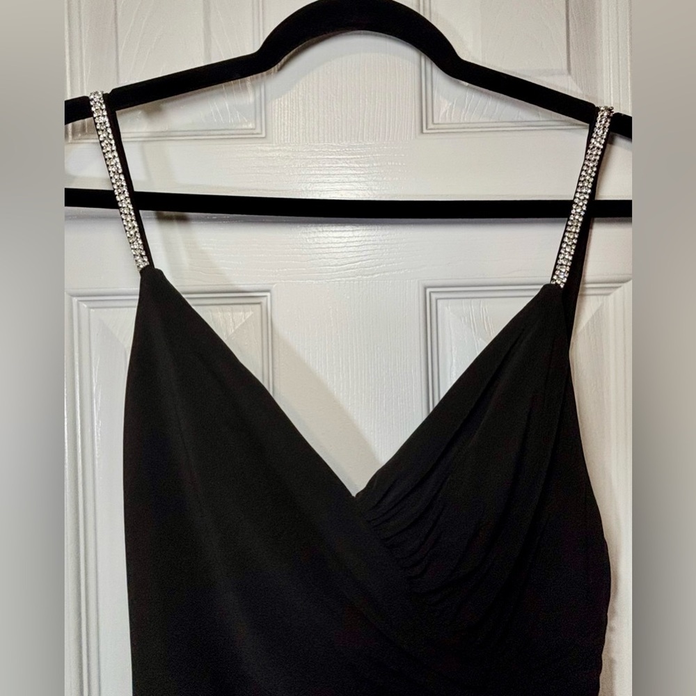 NWT IEENA FOR MAC DUGGAL SZ 2 BLACK Faux Wrap With Open Wrap Dress ##26695 - Picture 2 of 11